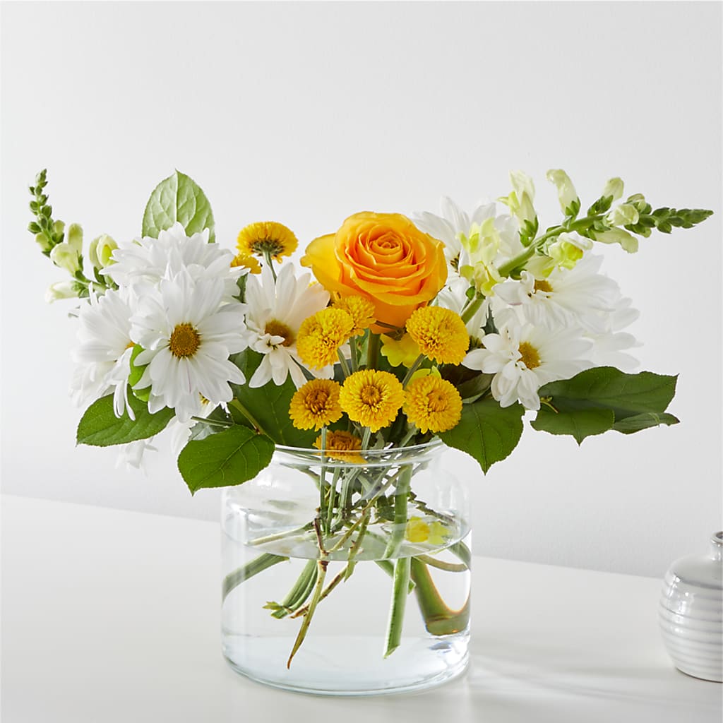 Sun Salutation Bouquet – United Floral Svc Inc, Philadelphia PA