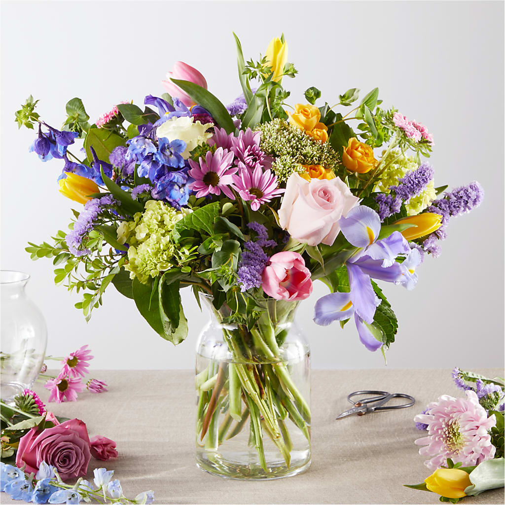 Pastel Tradition - A Florist Original – United Floral Svc Inc, Philadelphia PA