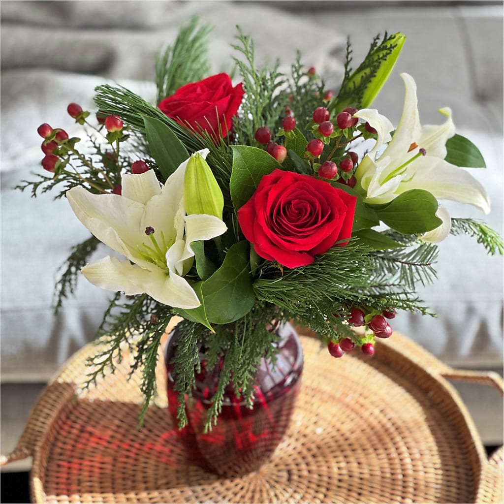 Evergreen Delight Bouquet – United Floral Svc Inc, Philadelphia PA