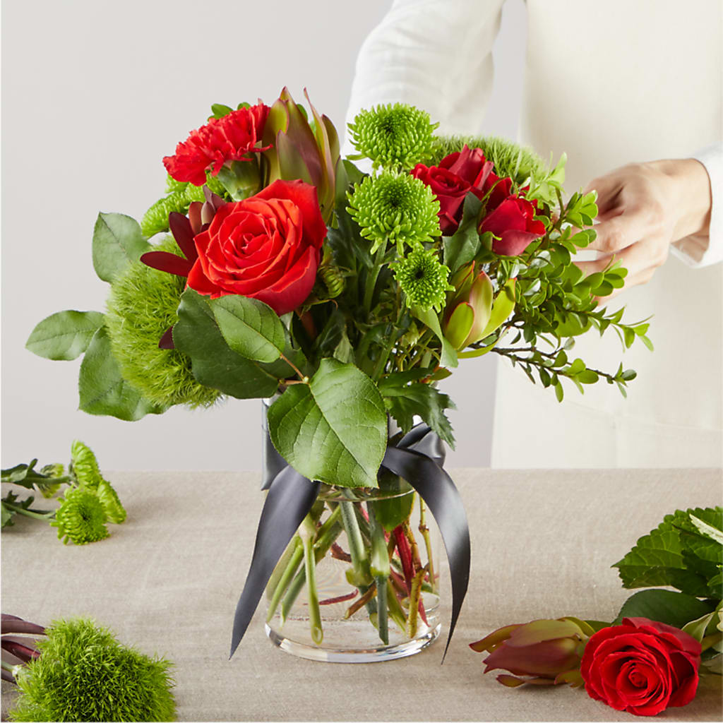 Heritage Kindle – A Florist Original –  United Floral Svc Inc, Philadelphia PA