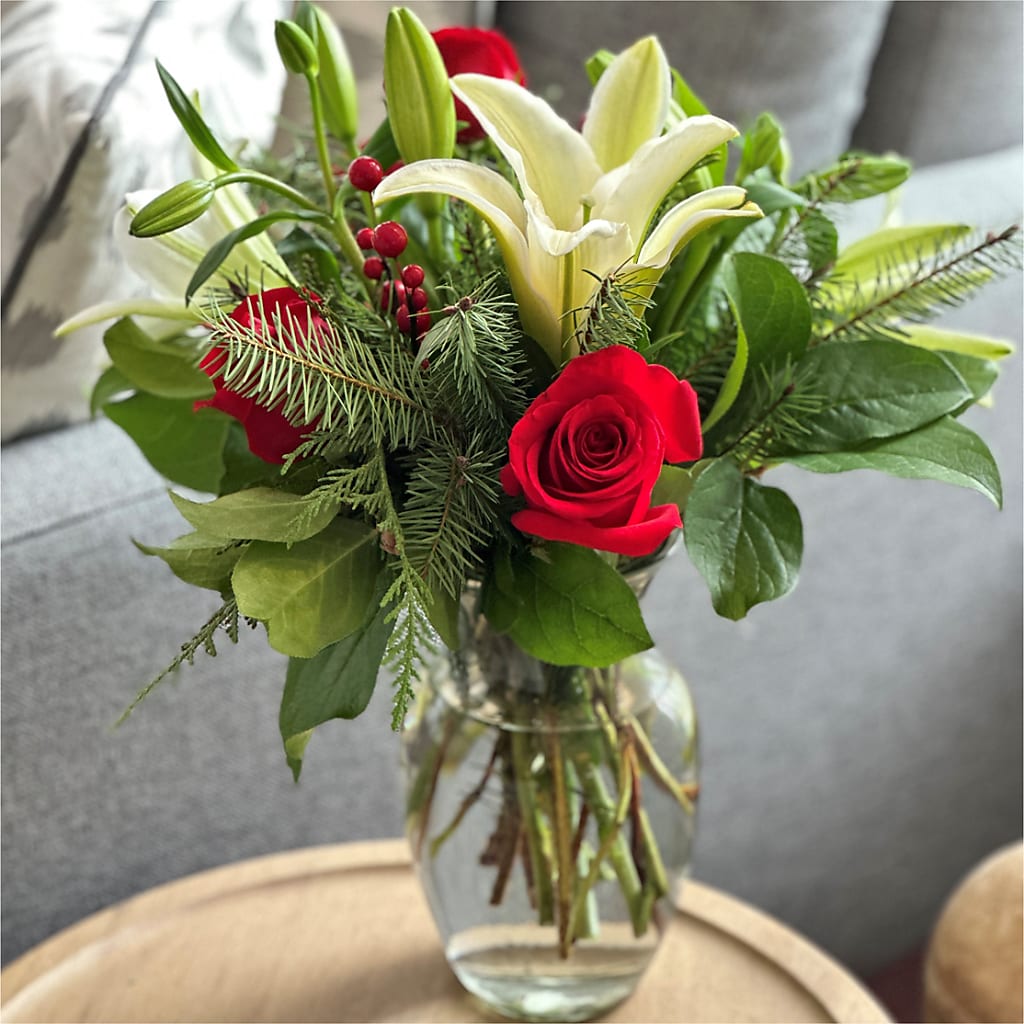 Sparkling Snowflakes Bouquet –  United Floral Svc Inc, Philadelphia PA