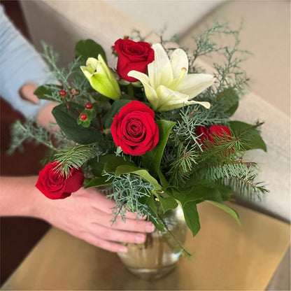 Glittering Lights Bouquet –  United Floral Svc Inc, Philadelphia PA