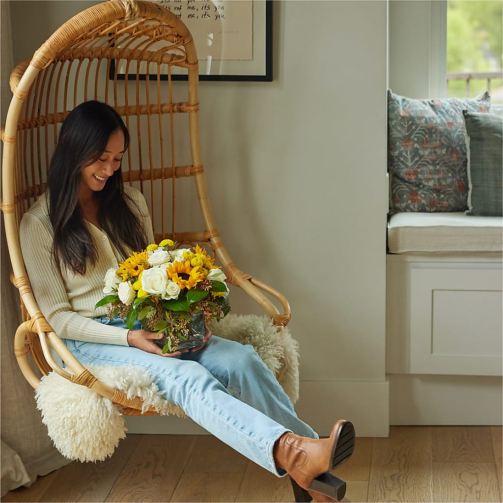 Luminous Morning Bouquet –  United Floral Svc Inc, Philadelphia PA