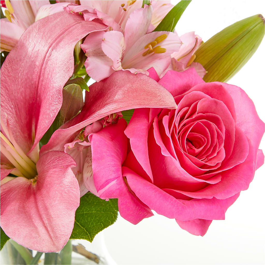 Lots of Love Bouquet –  United Floral Svc Inc, Philadelphia PA